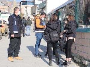 Hakkari polisi denetimden taviz vermiyor