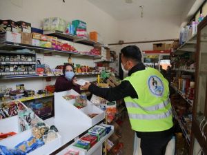 Pamukkale Belediyesinden esnaflara maske desteği