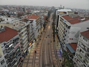Kısıtlamalar başlamadan evlerine dönmek isteyenler birbirleriyle  yarıştı