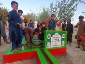 Afganistan’da su kuyusu sevinci