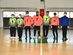 Mamak’ın engel tanımayan kahramanlarından gösteri maçı