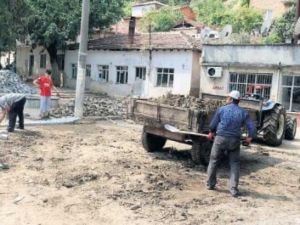 Burhaniye’de Sübeylidere mahallesinde kısmîi karantina uygulanmaya başlandı