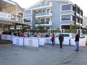 Marmaris’te pazarcı esnafına HES kodu zorunluluğu getirildi