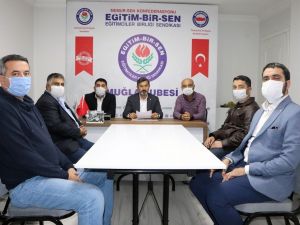 Okul Müdürüne bıçaklı saldırıya tepki
