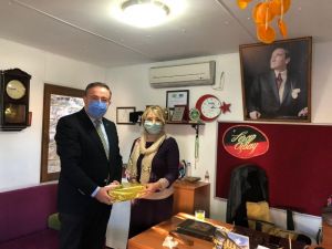 AK Parti Osmangazi kadına seçme hakkı verilişini özel bir programla kutladılar