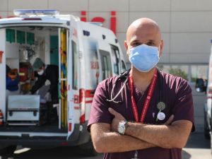 Bilim Kurulu Üyesi Doç. Dr. Kayıpmaz: “Bizim için aşının menşei değil, etkinliği ve güvenilirliği önemlidir”