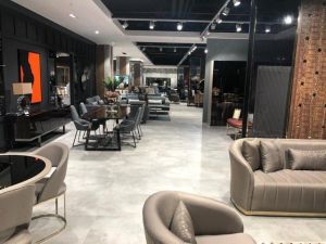 Mobilya firması yeni mağazasını hizmete açtı