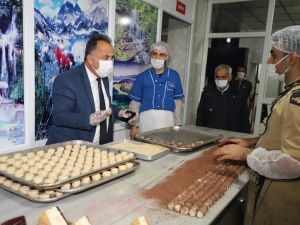 Hakkari’de pastane imalathaneleri denetlendi