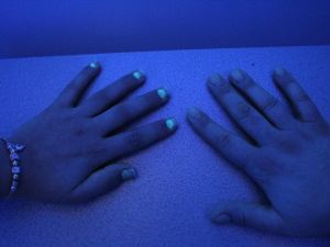 Tekstilcilerin kullandığı makine korona geçirenle geçirmeyeni ayırt ediyor