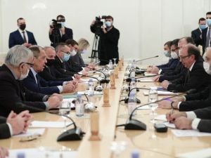 Rusya Dışişleri Bakanı Lavrov, Ermeni mevkidaşı Ayvazyan ile Dağlık Karabağ’ı görüştü