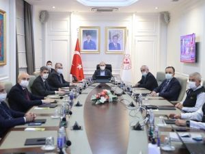 İçişleri Bakanı Soylu: “Koronavirüs ile mücadeleyi bir an önce neticelendirmek için valilerimizden, aşıya önderlik etmelerini istedik”