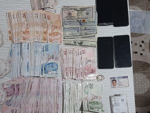 İzmir’de FETÖ’ye ardı ardına darbe: 41 tutuklama