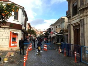 Çeşme Çarşısı girişlerinde korona denetimi