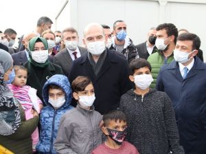 Süleyman Soylu, İzmir’de konteyner kenti ziyaret etti