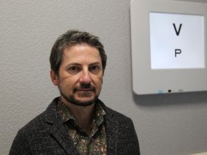 Üç aylık bebeğin gözündeki kusur ameliyatla giderildi