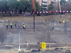 Başakşehir’de sosyal konut projesinin temel atma töreni dualarla gerçekleştirildi