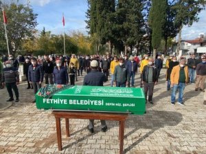 İzmir’de eski eşi tarafından öldürülen Fulya Öztürk, Muğla’da toprağa verildi