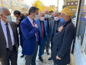 AK Parti Hakkari İl Başkanı Gür, sınırdaki ilçeleri ziyaret etti