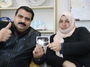 Yurt dışından Diyarbakır’a gelip rahim yıkama tedavisiyle 20 yıllık çocuk hasreti ikiz gebelikle son buldu