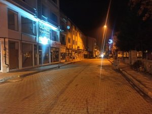 Şuhut’ta 56 saatlik sokağa çıkma kısıtlamasında her taraf sessizliğe büründü