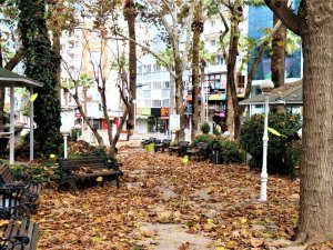 Denizli sokakları bom boş kaldı