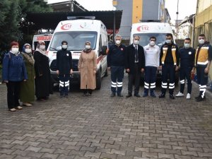 AK Parti yöneticileri 112 ekiplerine moral verdi