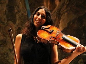 Müzik bursu kazanan 15 genç sanatçının isimleri belli oldu