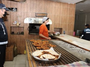 Toroslar zabıtasından fırınlara hijyen denetimi