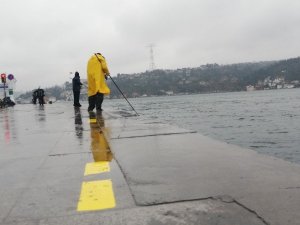 Arnavutköy sahilinde balıkçılara sosyal mesafe ayarı