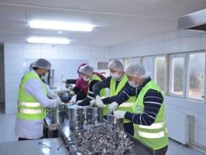 Avcılar Belediyesi’den 134 bin 550 kişiye sıcak yemek desteği