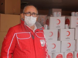 Türk Kızılayı pandemi döneminde binlerce kişiye destek oluyor