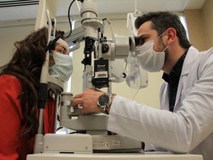 Estetik dünyasında yeni trend göz kapağı estetiği “badem göz”