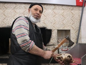 Sivaslıların kelle sevgisi engel tanımıyor