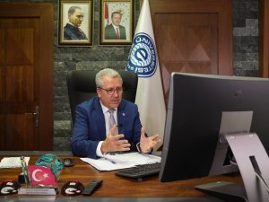 EÜ’den, ’Çevrimiçi Lisansüstü Sohbetler’