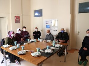 Sivas’ta ilk kez yapılan ameliyat yenilen yemekle test edildi