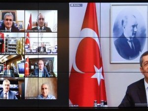 Bakan Selçuk: “Dağıtımını sürdürdüğümüz 500 bin adet tablet bilgisayarın tamamını, Ocak ayı sonuna kadar öğrencilerimize ulaştırmış olacağız”