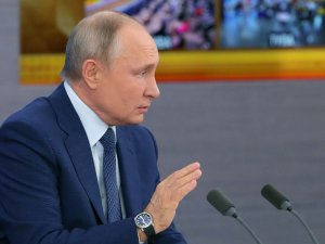 Putin, parlamentoda kabul edilen New START anlaşmasının uzatılması kararını onayladı