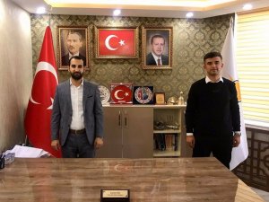 AK Parti Kırkağaç Gençlik Kollarında bayrak değişimi