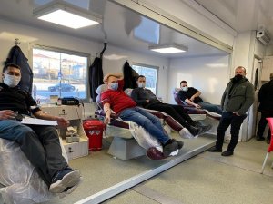 Sivas off-road kulübü üyelerinden kan bağışı