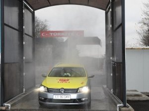 O tüneli geçmeden ülkeye giremeyecekler