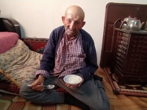 105 yaşında Covid-19’u yendi, yoğurt ve bal tavsiyesinde bulundu