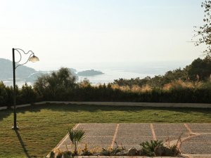 Kuşadası Belediyesi salgına rağmen hizmet ve yatırım hamlesini sürdürüyor