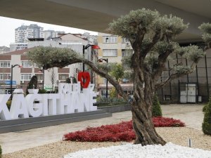 Kağıthane Meydanı düzenlenen törenle açıldı