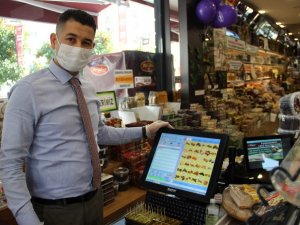 Tuğba Kuruyemiş, evde kalanlar için yeni yıl hazırlıklarını tamamladı