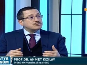 Rektör Kızılay’dan pandemiyle mücadeleye övgü