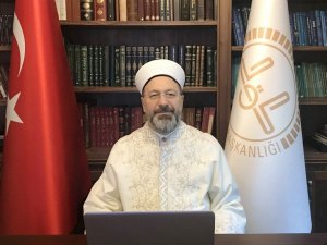 Diyanet İşleri Başkanı Erbaş: “Sosyal ve küresel gerçeklikleri göz ardı etmeden, çok boyutlu, kapsamlı ve disiplinli çalışmalarla bir gelecek perspektifi oluşturmaya mecburuz”