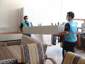 İhtiyaç sahiplerine mobilya ve beyaz eşya desteği