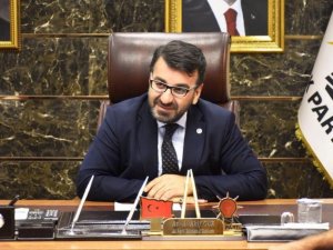 AK Parti Batman İl Başkanı Gür: "AK Parti bir kez daha icraat, hizmet ve yatırım partisi olduğunu kanıtlamıştır"
