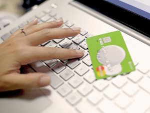 İnternetten alışverişlerde tüketicilere açık rıza şartı uyarısı