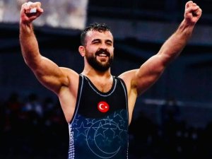 ADÜ öğrencileri başarıları ile gururlandırıyor